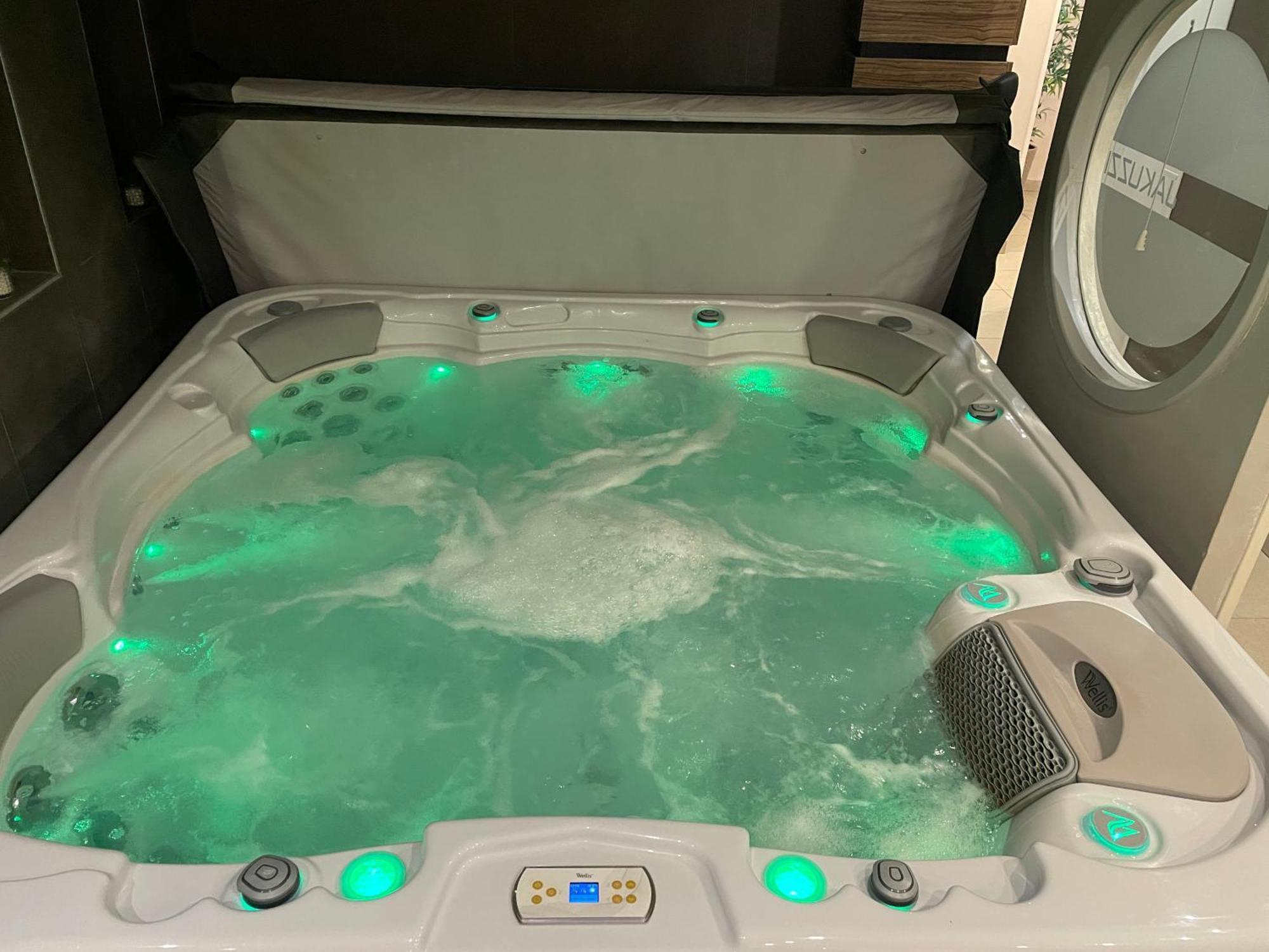 Hotel Aqua Panon Kanjiža エクステリア 写真