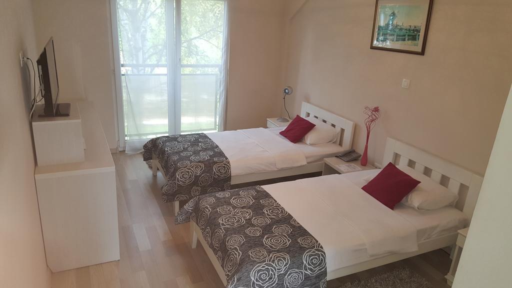 Hotel Aqua Panon Kanjiža エクステリア 写真